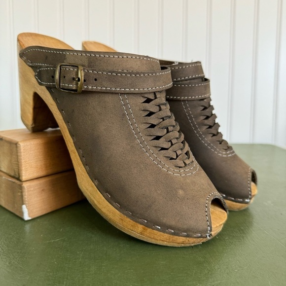 No. 6 Handmade by Sven Braid-Front Convertible Clogs in Taupe Nubuck *USA Made* - Picture 4 of 14